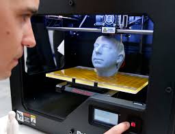 Résultat de recherche d'images pour "imprimante 3d matiere premiere utilise pour imprimer"