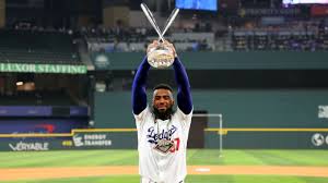 Teoscar Hernandez Considers Defending Home Run Derby Title