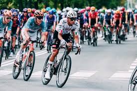 Isaac del Toro queda 82° en la carrera Gran Piemonte