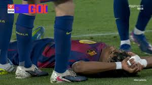 Lamine Yamal gaat na penalty direct naar de grond, 'WK in gevaar'