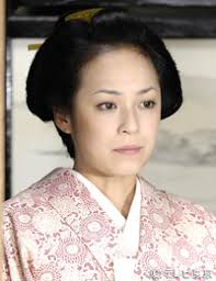 Hitomi Sato Wife of Kazuma Watanabe. Daughter after senior retainer, Yutaka Tsuda of the Ikedas. We receive cold treatment and are going to kill ourselves, ... - 29_satou