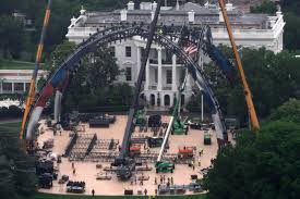 UFC inicia montagem de octógono na Casa Branca para evento que marcará aniversário de Trump; VÍDEO