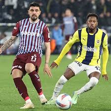 Fenerbahçe vs. Trabzonspor: Tedesco y Tekke listos para el choque - Imagen principal del artículo