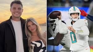 Forgotten NFL quarterback escapes to Cabo with his glamorous wife after anonymous season