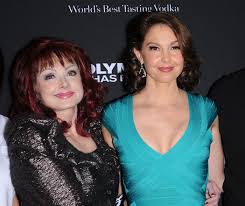 Ashley Judd Seemingly Slams Late Mom Naomi Judd While Reflecting on Childhood Trauma