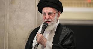 اشاره تلویحی خامنه‌ای به ادامه غنی‌سازی: دین و دانش خود را رها نخواهیم کرد
