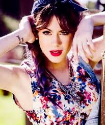 Résultat de recherche d'images pour "martina stoessel 2013"