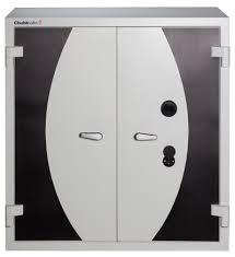 Chubb DPC Filing Cabinet Size 670 (650kg)