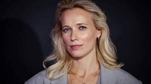 Jennifer Hoffman : la sortie qui fait sensation — image 2