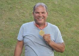 Geovani Silva, ídolo do Vasco e da Desportiva Ferroviária, morre aos 62 anos