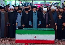 مشهد در وداع با آقای شهید ایران حماسه آفرید/پیکر آقای شهید ایران در جوار امام رضا(ع) آرام گرفت