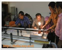 Gambar Fisika experiments