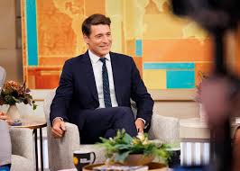 Tony Dokoupil in Talks to Anchor 'CBS Evening News' Amidst Network Changes