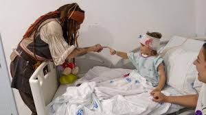 Johnny Depp becomes Jack Sparrow again in surprise visit to kids’ hospital in Spain; internet melts: ‘Real life hero’ | Hollywood – Hindustan Times