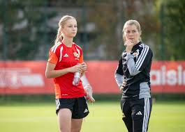 Was Bundesliga-Spielerinnen verdienen
