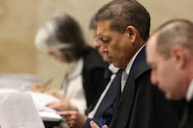 A frustração da oposição com posicionamento de Nunes Marques em sessão do STF