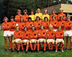 Image of Áo đấu của đội tuyển Hà Lan năm 1974
