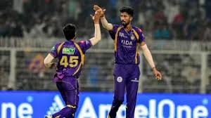 जहीर खान को देखकर सीखी गेंदबाजी, KKR में बीच सीजन मिली जगह; अब तबाही मचा रहे सौरभ दुबे