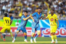 Esteghlal tops Iran league after beating Fajr Sepasi