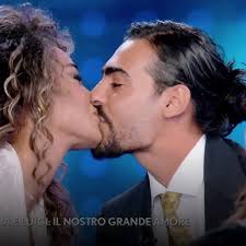 Samira Lui in crisi con Luigi Punzo? La showgirl smentisce e afferma 'E' l'uomo della mia vita'