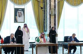 Live updates: Saudi Arabia, Turkey and Pakistan sign NATO-style defense pact amid escalating Iran conflict