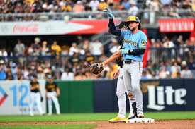 Milwaukee Brewers and Pittsburgh Pirates players during an MLB game