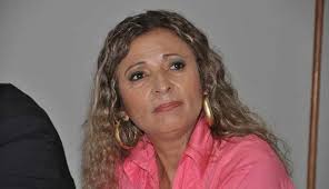 A vereadora de Barreiras (857 km da capital) Núbia Araújo (PP) pediu desculpas ontem, em entrevista coletiva, por ter proferido as palavras &quot;bicha louca&quot; ... - 650x375_nubia-araujo_1400318