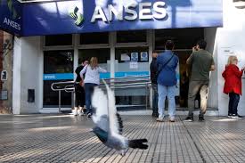 El Gobierno abre retiros voluntarios en ANSES: ¿qué significa para los jubilados?