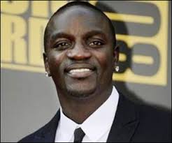 Often called Mr. Lonely for his single status, the singer will be belting out his hits in the &quot;Akon Freedom Beach Party 2009&quot; organised by Marctensia Sdn ... - M_Id_83227_akon