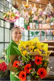 ¡Dale color a tu jardín! 5 plantas vibrantes para recibir el otoño