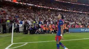 Vidéo : Raphinha lance le Clasico en finale de la Supercoupe d'Espagne