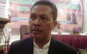 Suparman Romans akhirnya resmi menjadi Ketua KONI kota Palembang yang dipilih secara aklamasi dalam Musyawarah Olahraga Kota V Komite Olahraga Nasional ... - suparman-romans-ketua-koni-kota-palembang