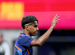 How to watch Barcelona vs Valencia: Live stream La Liga, TV channel