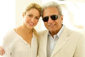 'Homem de óculos escuros': quem é o pai de Shakira, que tem 94 anos e saúde debilitada