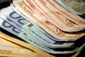 پیش‌بینی قیمت یورو پنجشنبه ۲۳ مرداد ۱۴۰۴