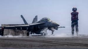 EEUU completó un nuevo bombardeo contra posiciones militares iraníes y negó que Teherán controle el estrecho de Ormuz