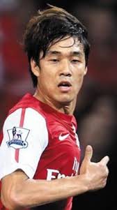 Arsenal striker Park Chu-young has come under fire for delaying his mandatory military service for up to 10 years. In a press release last Friday, ... - 2012031900788_0