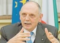 Il nuovo Commissario della Provincia di Vibo Valentia, prefetto Mario Ciclosi, – informa una nota dell&#39;Ufficio Stampa dell&#39;ente- nei giorni scorsi ha ... - mario-ciclosi