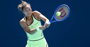 Zheng domina Stephens em jogo adiado e encara Keys em Miami