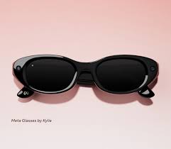 Mark Zuckerberg says Meta's AI glasses need to serve face before tech