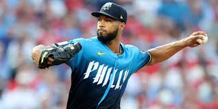 Phils come up short on both sides of the ball in pivotal NL East showdown — MLB.com