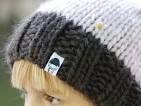 Gorro para nio tejido con dos agujas a falso punto ingls