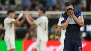 Spain send divided two-time world champions packing