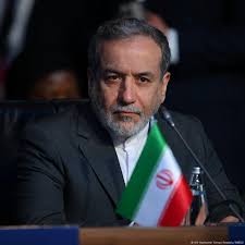 عراقچی: درخواست همکاری آژانس را شورای امنیت ملی بررسی می‌کند