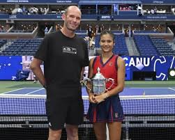 Emma Raducanu rehires coach who helped her to 2021 US Open triumph