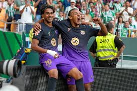 Yamal takes center stage for ruthless Barcelona and PSG wins ahead of Champions League showdown
