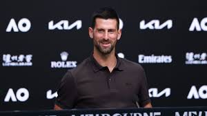 Djokovic afasta aposentadoria e diz que ainda pode competir com Alcaraz e Sinner: 'Sou o nº 4 do mundo'