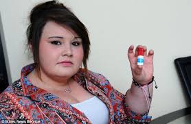 Sarah Greenaway, 17, had to have the tip of her finger amputated after it became severely infected. The index finger became infected after she used some ... - article-2586029-1C7764A700000578-384_634x414