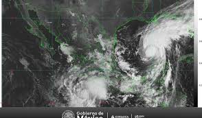 Simon generará lluvias torrenciales en Guerrero y Michoacán; Isaias, muy fuertes en el sureste de México y la península de Yucatán