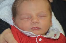 Anthony Philibert est né le mercredi 22 janvier 2014 à 7 h 08, il pesait 3,060 kilos et mesurait 49 centimètres. Anthony est le premier enfant de Myriam ... - bebe-anthony-2501142
